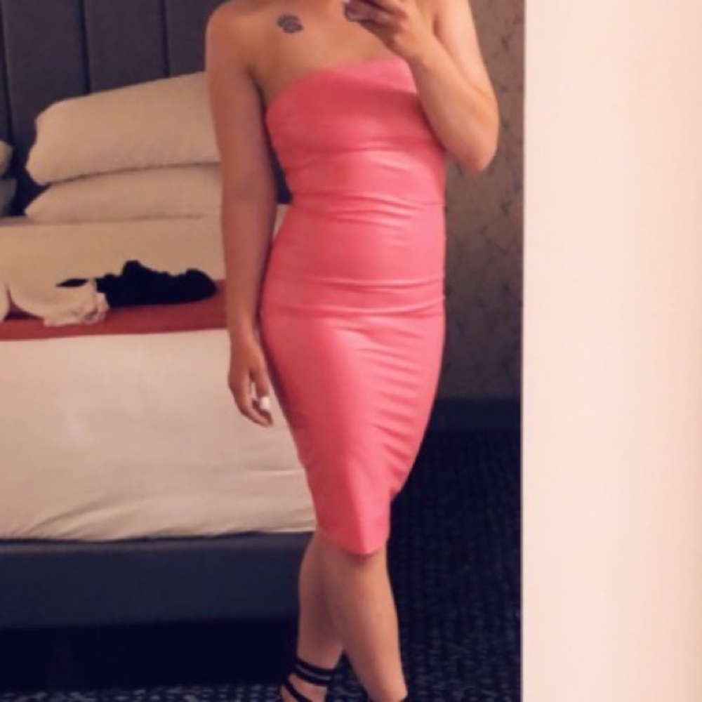 Form fitting dress, only worn once. Size small fits like a small